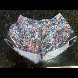 Lululemon hotty hot shorts size 8